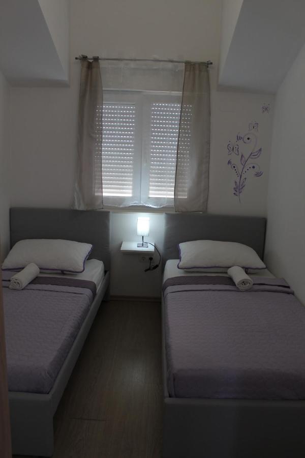 Holiday Home Villa Anny โบรดาริตซา ภายนอก รูปภาพ